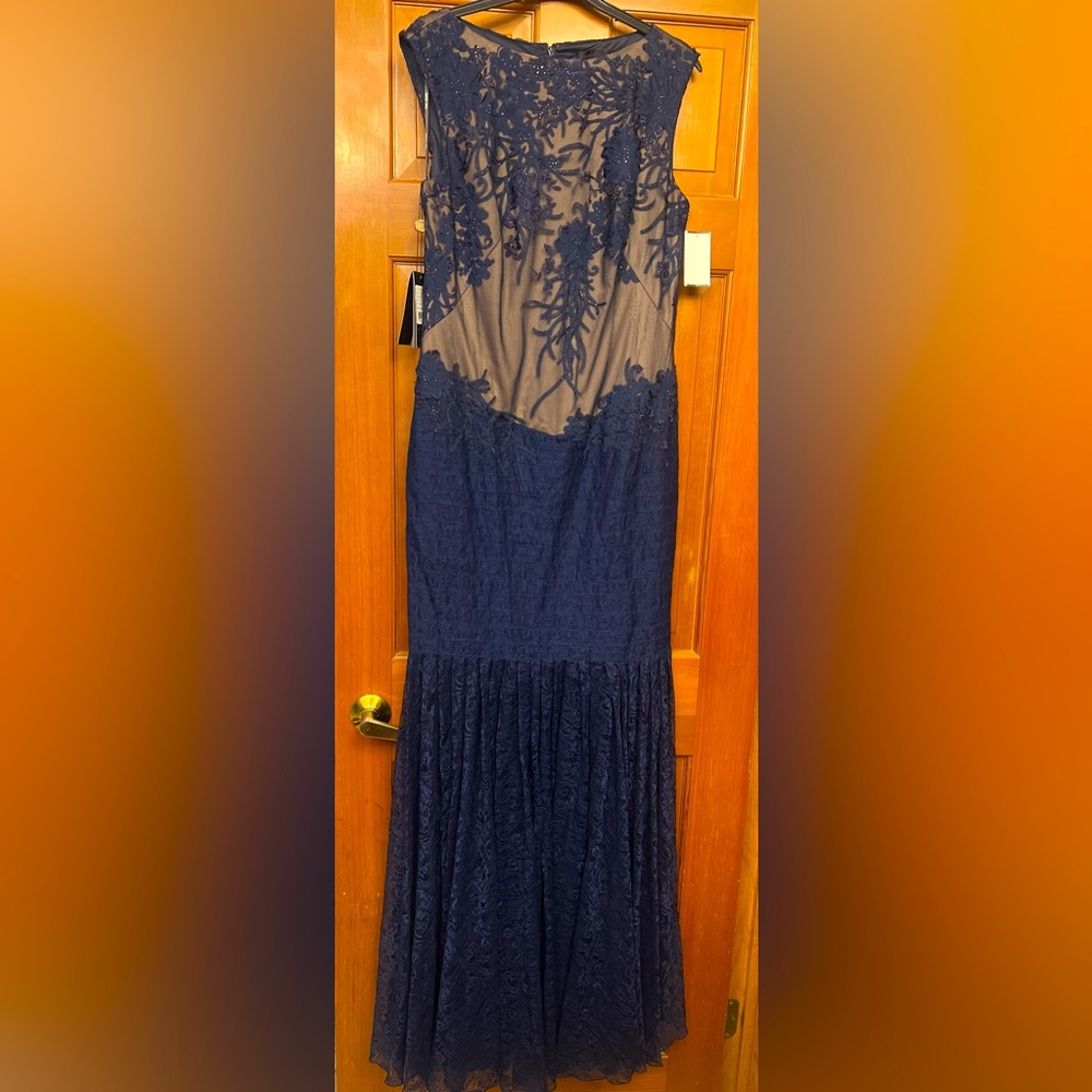 TADASHI SHOJI Appliquéd Sheer-Top Lace Gown, Color: Navy/Nude, Size 10, NWT